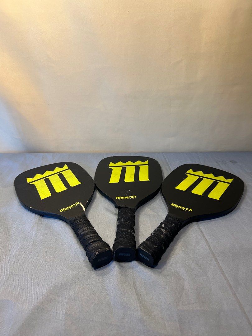 Pickleball Paddle (Category: Racket and Ball Sports) located in Quezon City. Submitted by lucas_luxuries (Listing ID 1225279286, Image 1). Description: Specifications Net Length: 12 ft. Net Height: 3 ft. Paddle Weight: 265 g. / 9.5 oz. Paddle Length: 15.5 in. Paddle Width: 7.25 in. Paddle Grip: Monarch Ribbed grip Player Level Beginner – Intermediate .