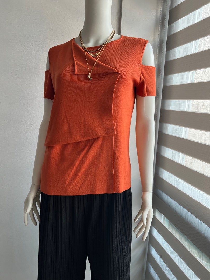 Plains & Prints burnt orange off shoulder top (Category: Blouses) located in Makati City. Submitted by berluxe.ph (Listing ID 1225218476, Image 1). Description: Brand new; guaranteed unused washed & kept only. .