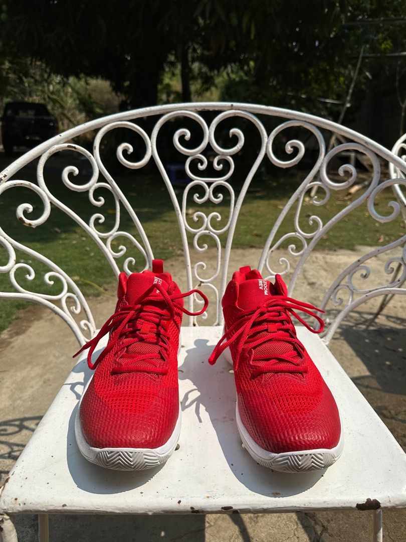 Nike zoom rev university red hotsell