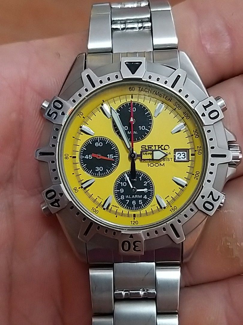Rare vintage seiko chronograph 7T32 6M20, Men's Fashion, Watches &  Accessories, Watches on Carousell
