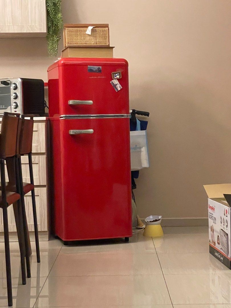 Retro fridge, TV & Home Appliances, Kitchen Appliances, Refrigerators