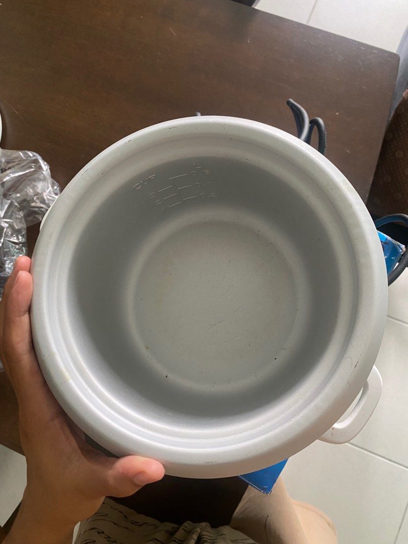Rice cooker without penutup, TV & Home Appliances, Kitchen Appliances
