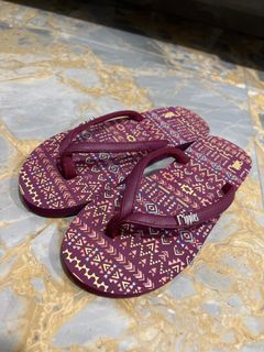 Ripples Slippers / Flip Flops