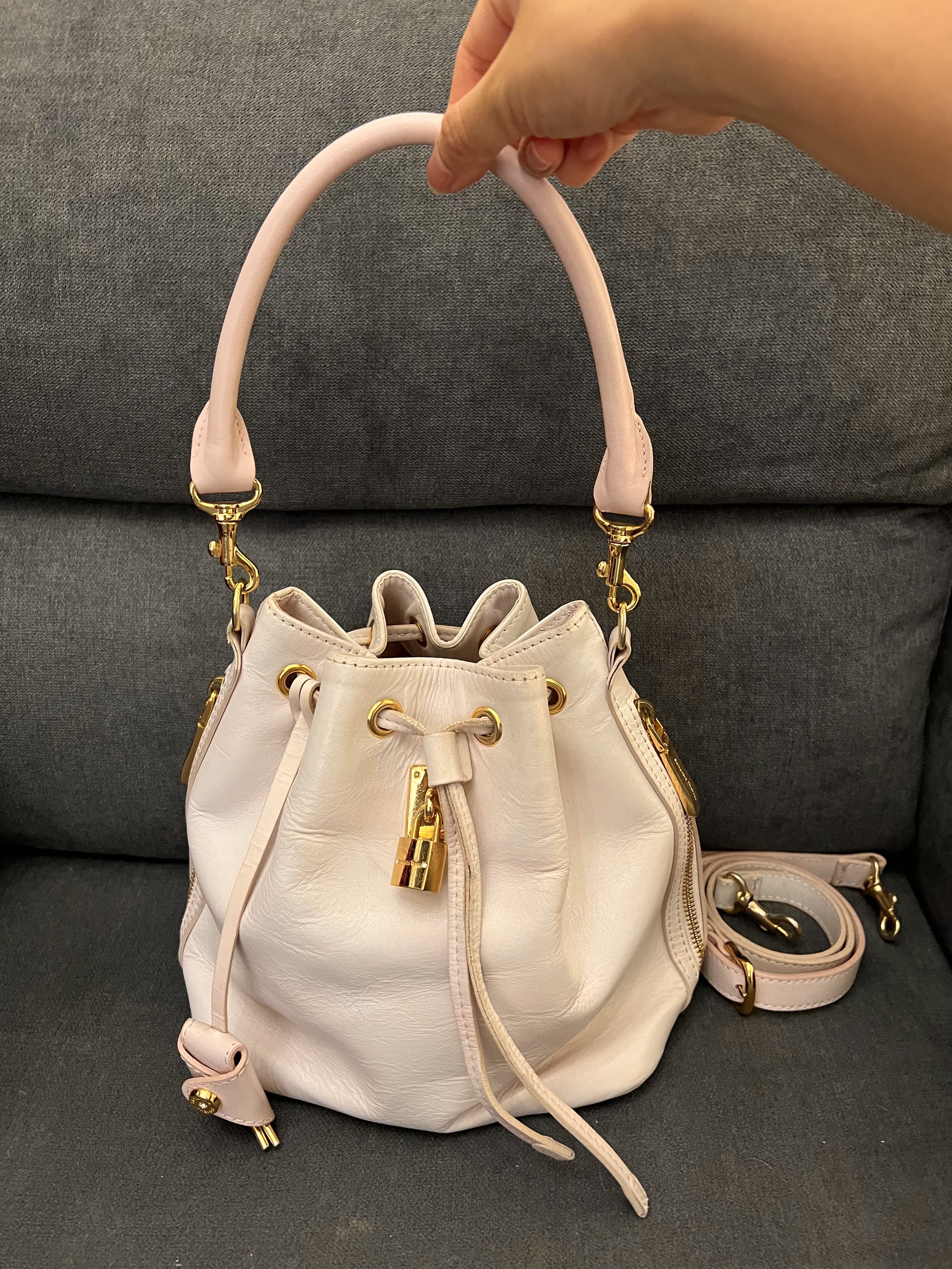 Samantha thavasa bucket bag deals