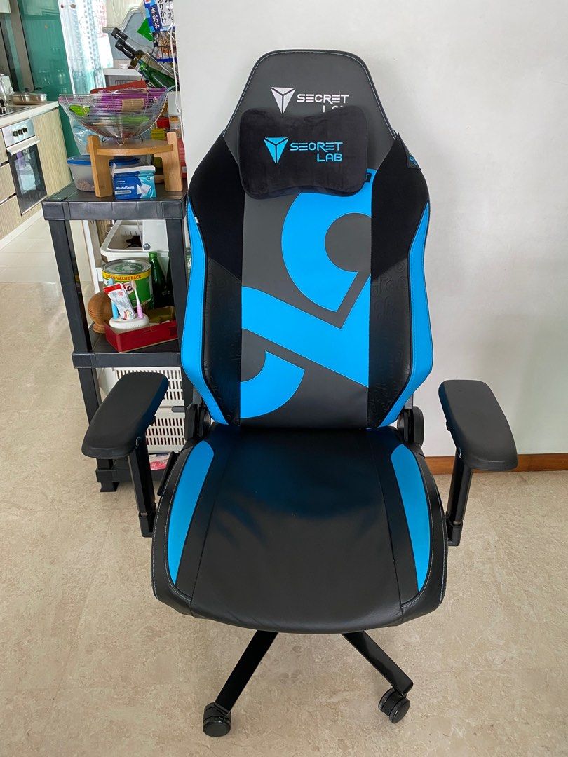 Secret Lab Gaming Chair, Furniture & Home Living, Furniture, Chairs on
