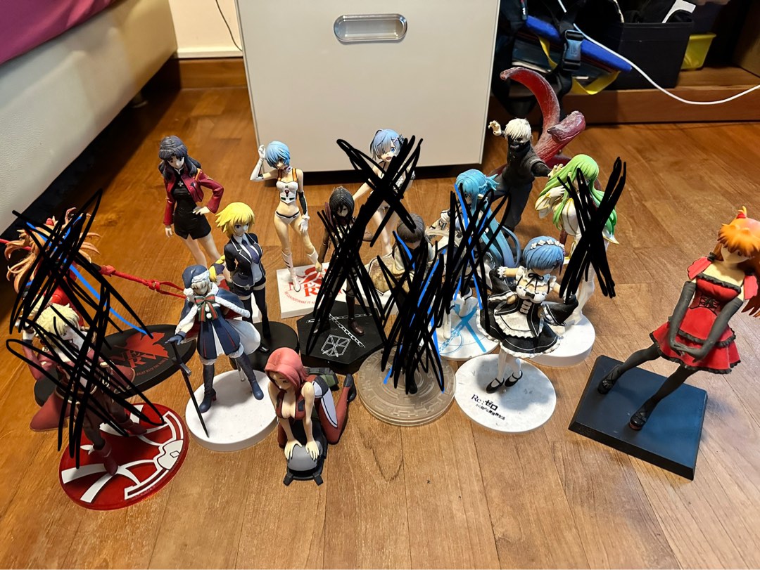 Selling Anime Figurines, Hobbies & Toys, Toys & Games on Carousell