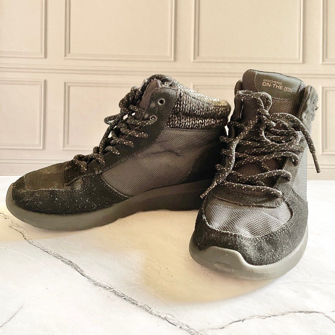 Size 36 Skechers On the Go Goga Max Boots Fesyen Wanita Sepatu