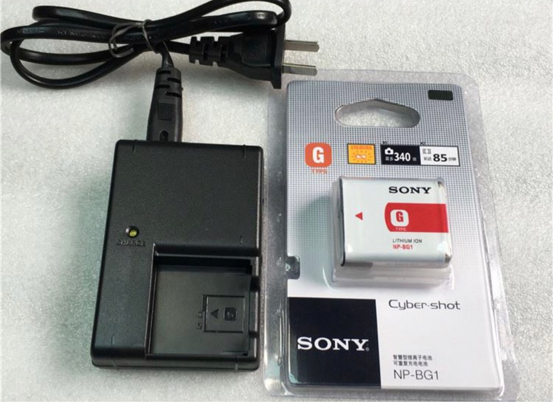 Sony cybershot charger, Photography, Cameras on Carousell