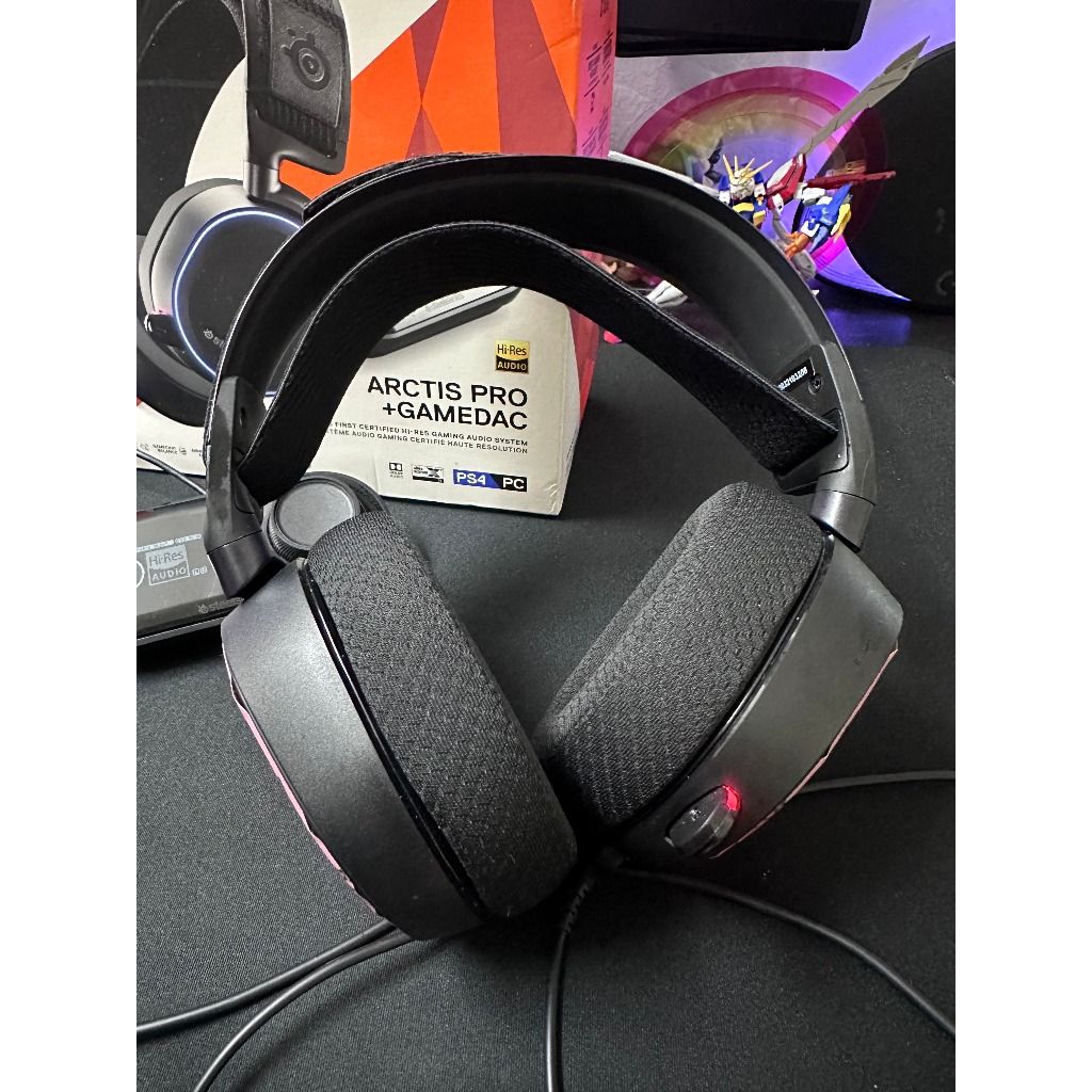 Wireless headset shop with dac