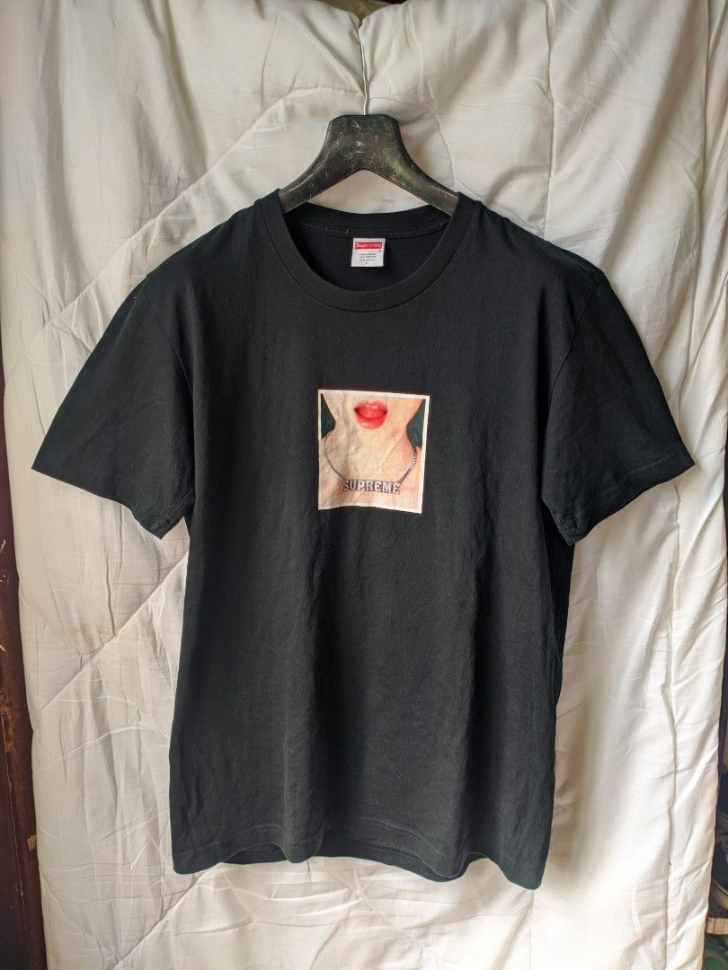 Supreme necklace tee online