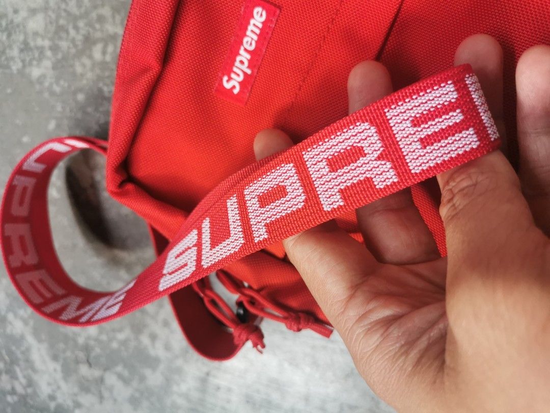 Supreme waist bag store ss18 fake vs real