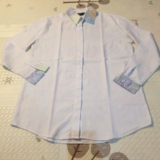 #thrift kemeja putih