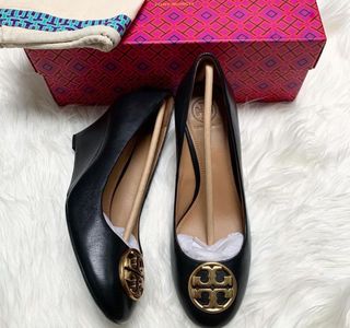 (Kategori: ) berada di . Dikirim oleh lhya_preloved (ID iklan 1225281010, Gambar 1). Deskripsi: .