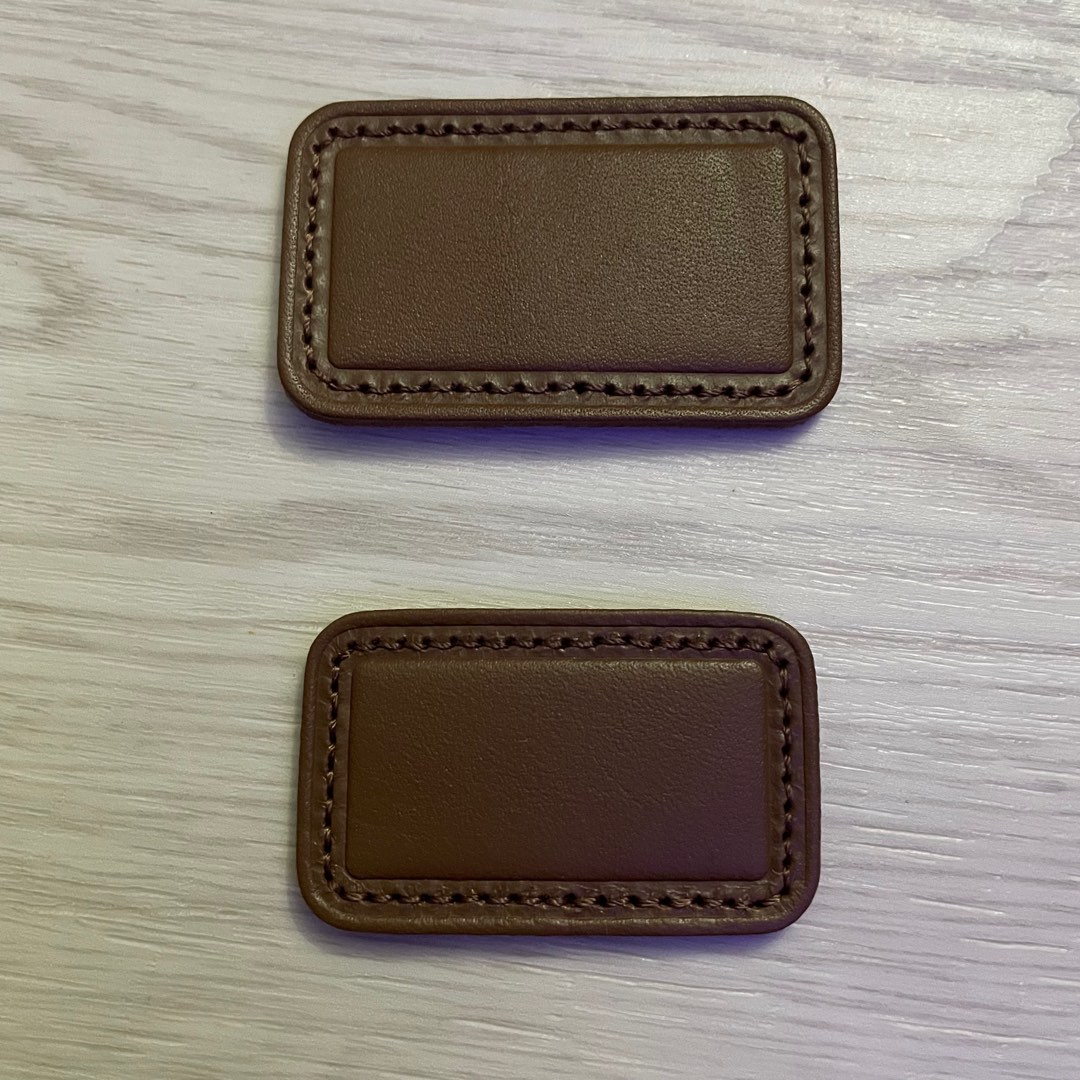 TUMI Accents Kit Personal Initial Pad colour Chocolate 031, Men's