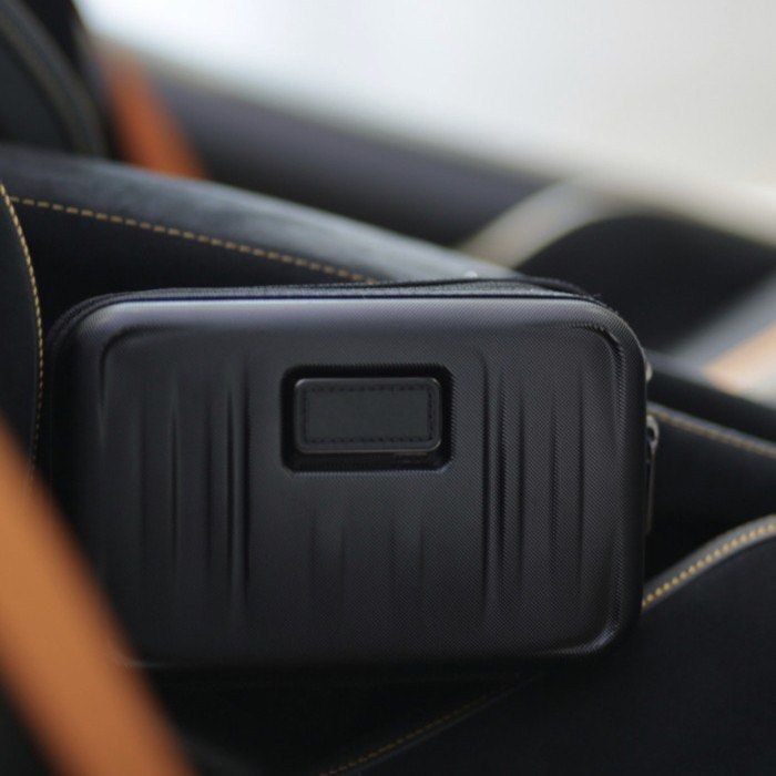 TUMI Accents Kit Personal Initial Pad colour Chocolate 031, Men's