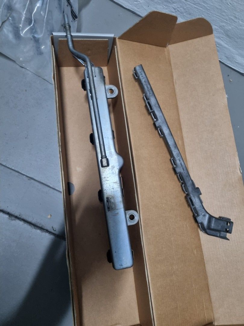 Type R K20 Stock Fuel Rail with Injectors, Car Accessories, Accessories