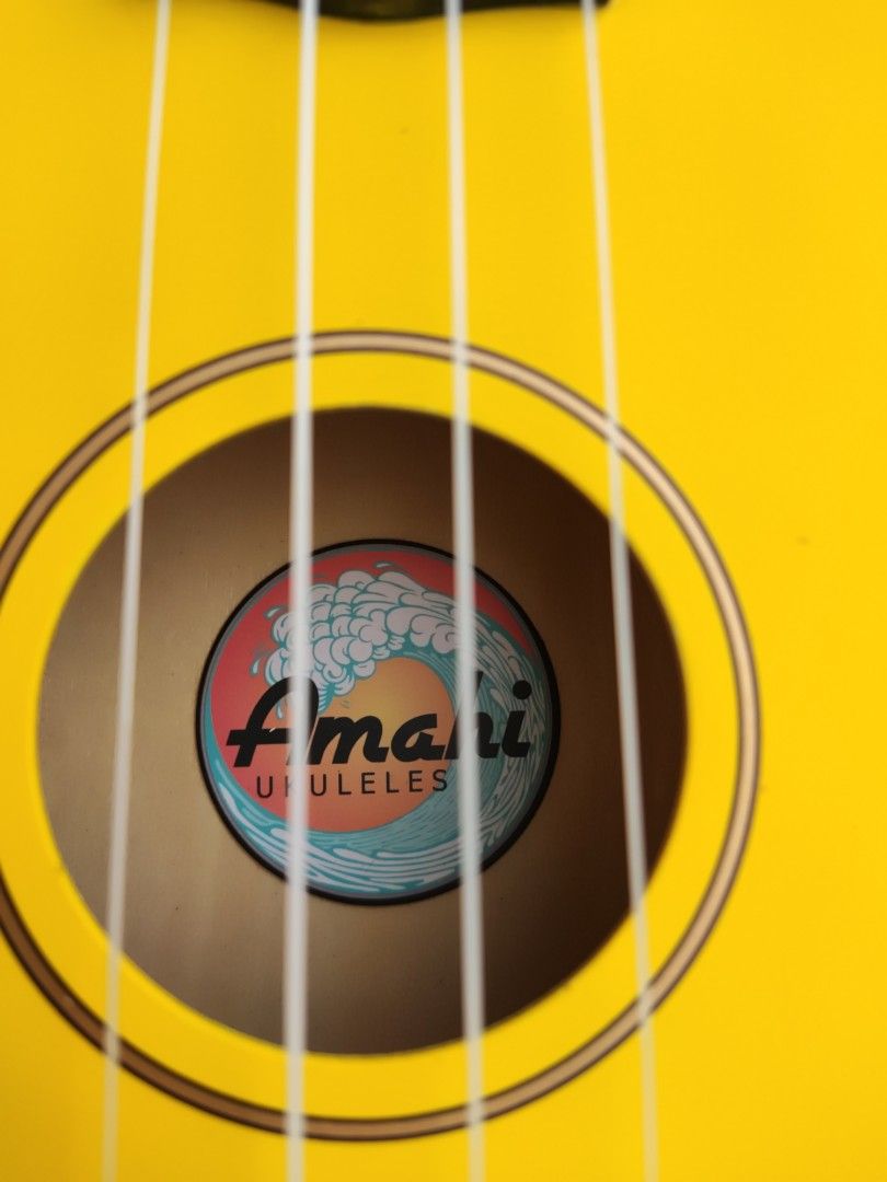 Ukulele brand new, Hobbies & Toys, Music & Media, Musical Instruments