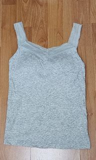 Uniqlo Airism Padded/Bra Top (XS on tag)