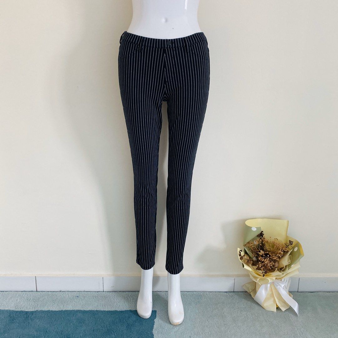 Uniqlo top women's leggings
