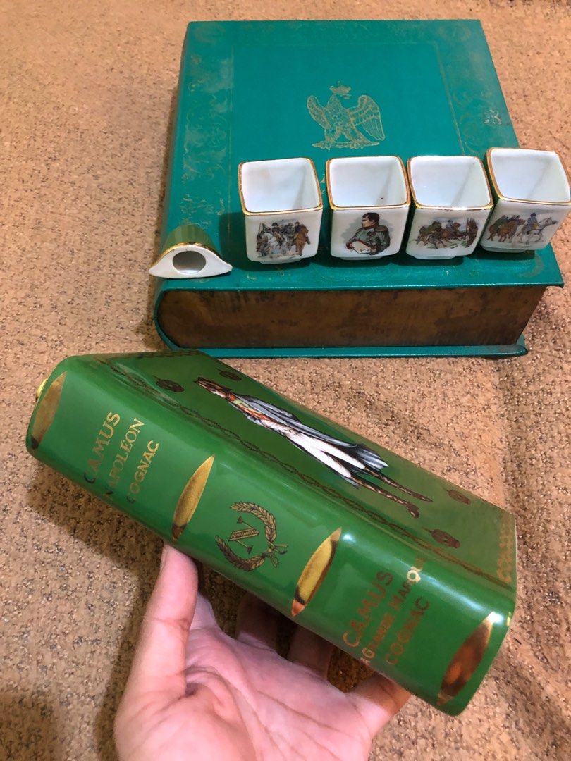 Vintage Limited edition Camus Napoleon Porcelain cognac bottle box set