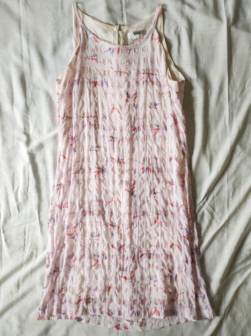 Vintage Pink Mini Dress (Category: Dresses) located in Pasig City. Submitted by elabart (Listing ID 1225152660, Image 1). Description: - Size 36 / XS-S (petite size) B: 16" L: 31" W: 14" - fully lined with back zipper - like crepe wrinkled fabric (no need to iron) - sf c/o buyer.