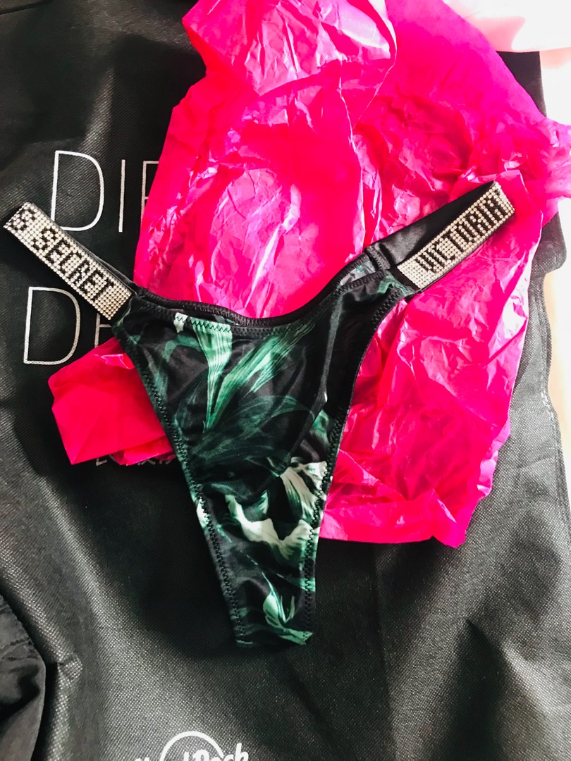 vs thong, Women's Fashion, New Undergarments & Loungewear on Carousell