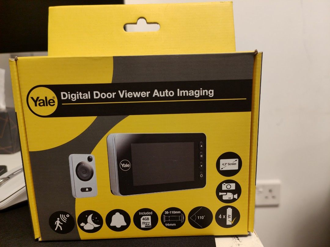 Yale Digital Door Viewer, Furniture & Home Living, Security & Locks, Peephole Viewers