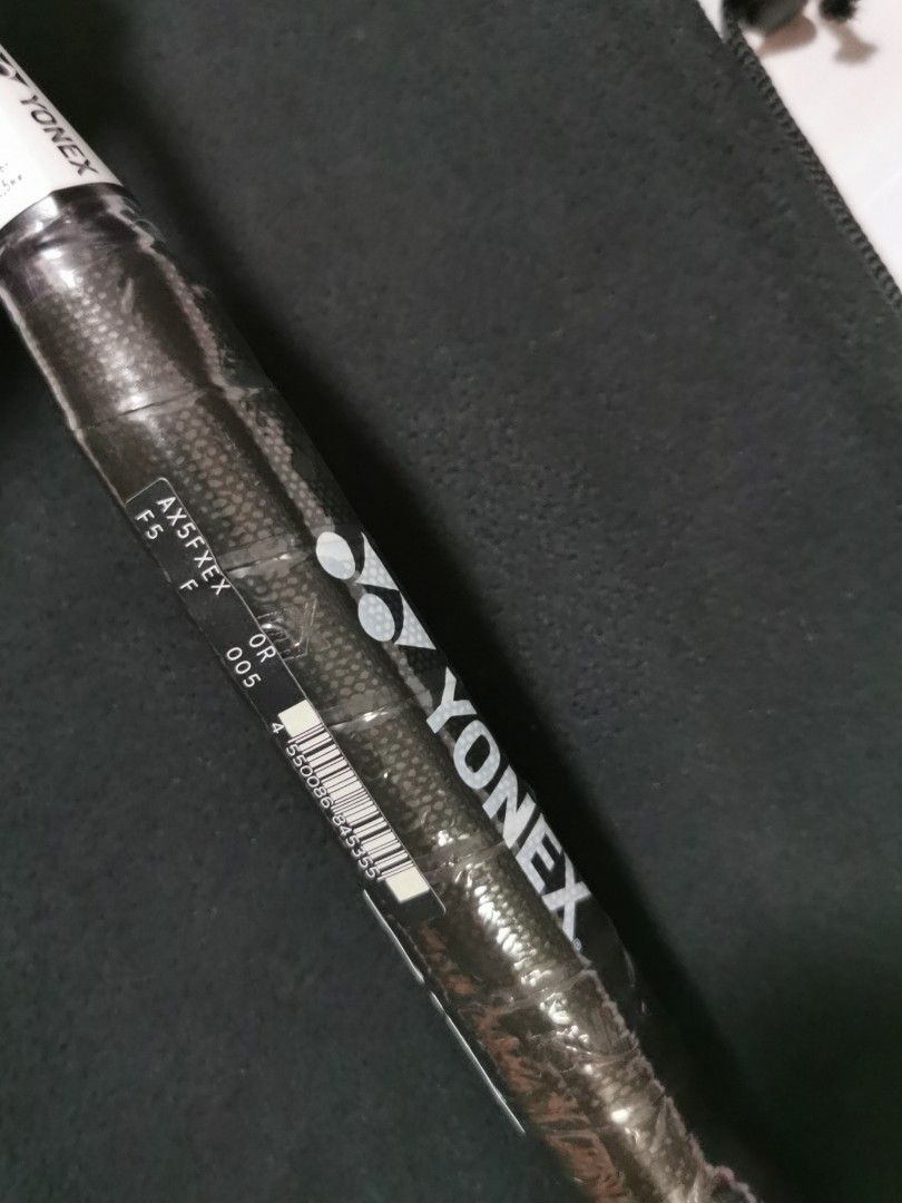 Yonex Astrox 5FX 5 FX Badminton Racket with Yonex Badminton String