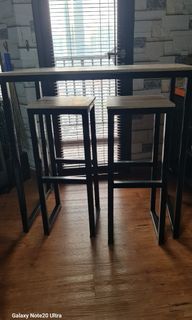 1 Set Meja Makan Minimalis / meja makan apartemen