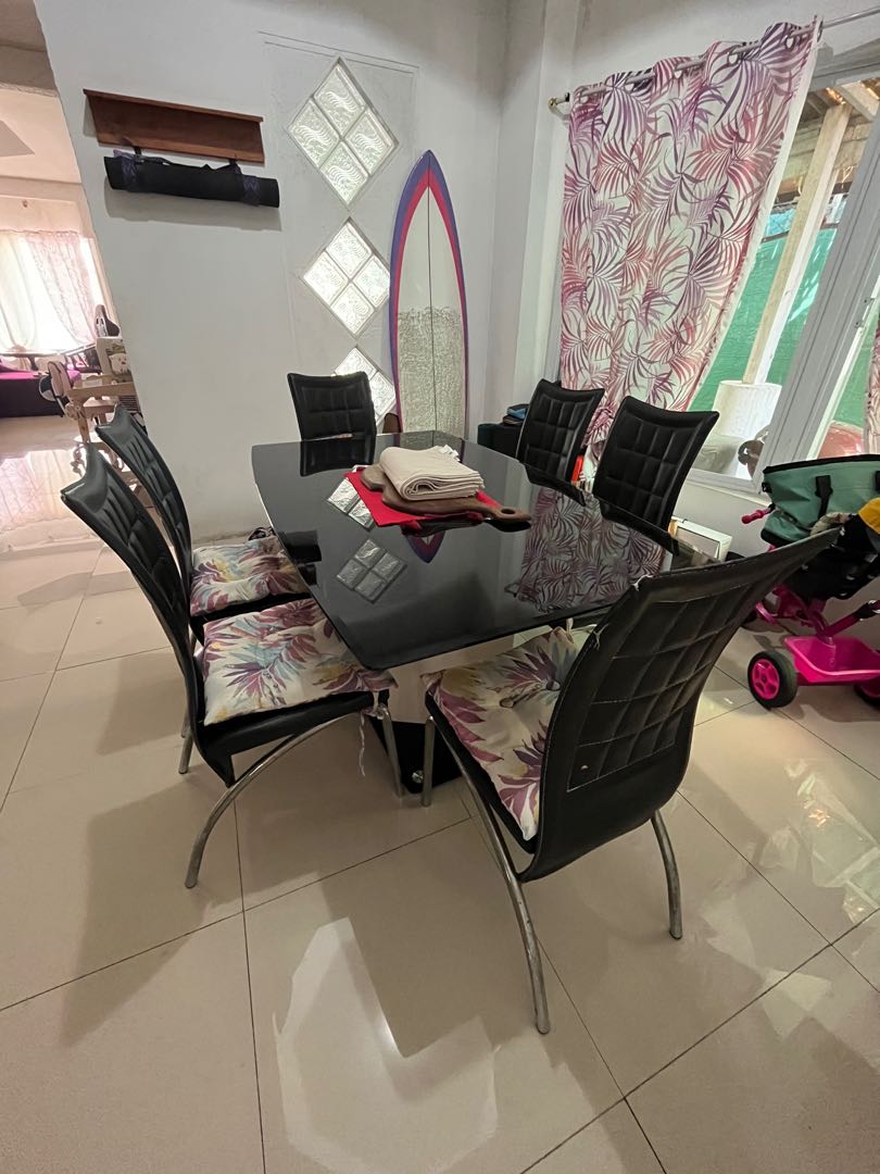 6-seater modern dining table and chairs on Carousell