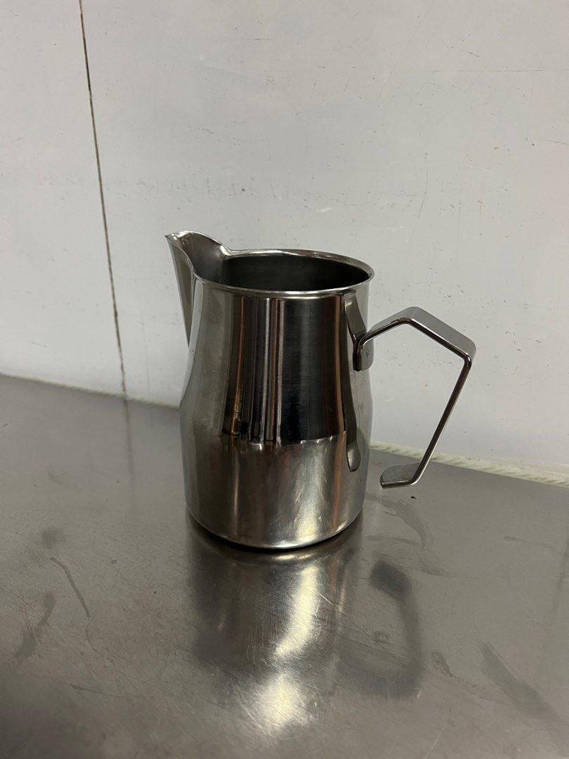 75cl Motta Europa Stainless Steel Milk Pitcher, Food & Drinks