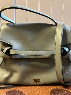 （分類：）位於 。 由 arr.yumm 提交（商品編號 1225326402，圖片 1）。簡介： 。