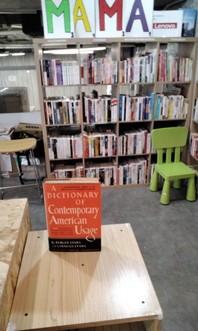 洋書 Dictionary Contemporary American Usage A Dictionary of
