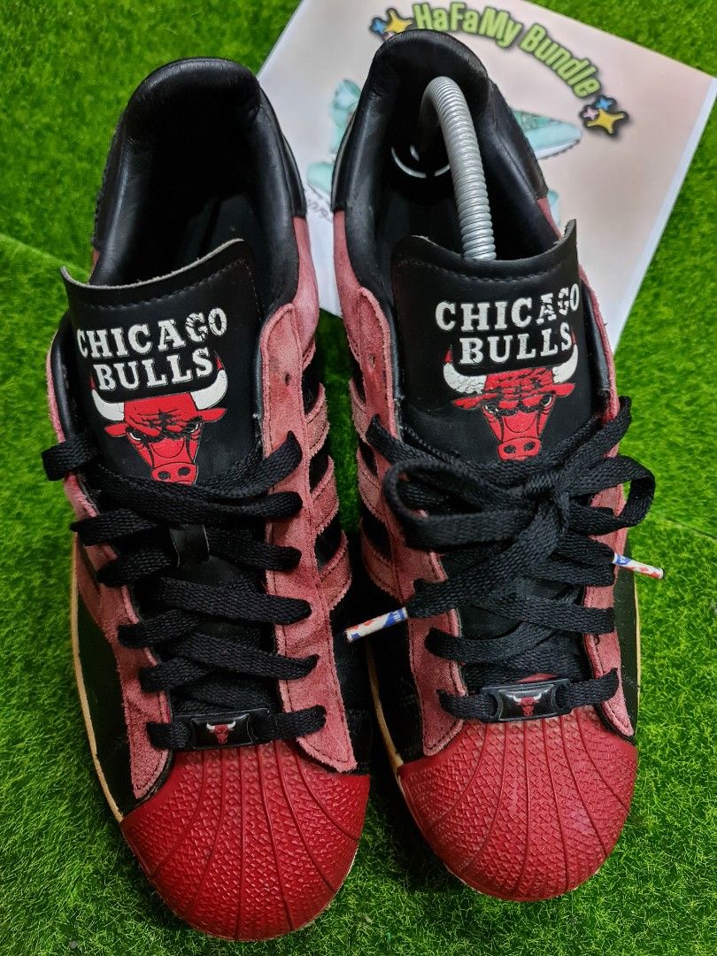 Adidas superstar new arrivals chicago bulls