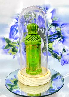 (Category: ) located in . Submitted by queenperfumecollection (Listing ID 1225356244, Image 1). Description: .