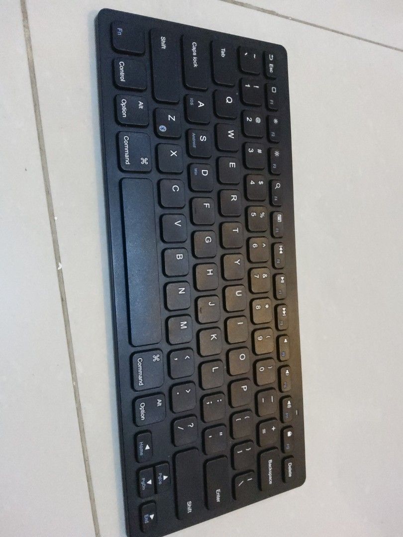 Anker Bluetooth Keyboard A7726, Elektronik, Bagian Komputer & Aksesoris
