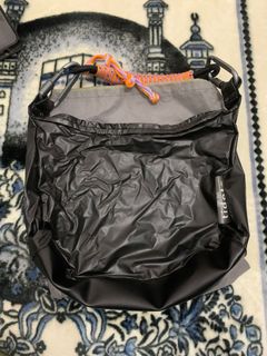 (Kategori: ) berada di . Dikirim oleh shesecondhand (ID iklan 1225400556, Gambar 1). Deskripsi: .