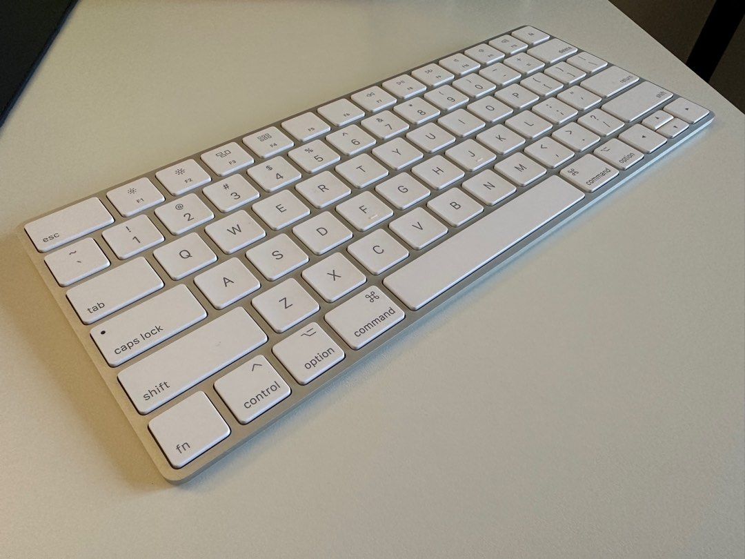Apple Magic Keyboard (US keyboard layout), Computers & Tech, Parts