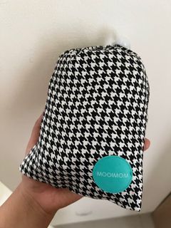 Apron Menyusui | MOOIMOM Breastfeeding Nursing Cover