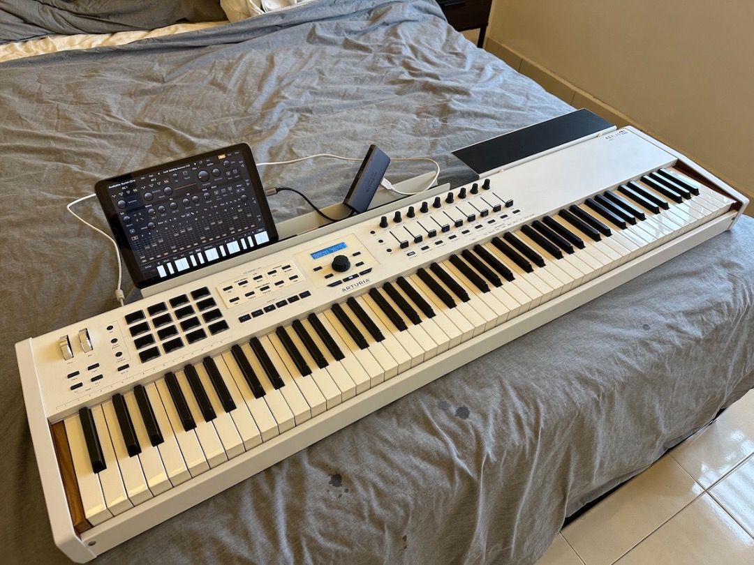 88 key weighted keyboard clearance controller