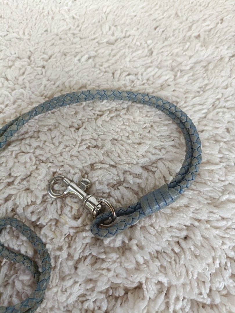 Authentic Bottega veneta neckstrap (Category: Luxury Accessories) located in Bustos. Submitted by theprelovedshopbulacan (Listing ID 1225309393, Image 3). Description: auuthentic.