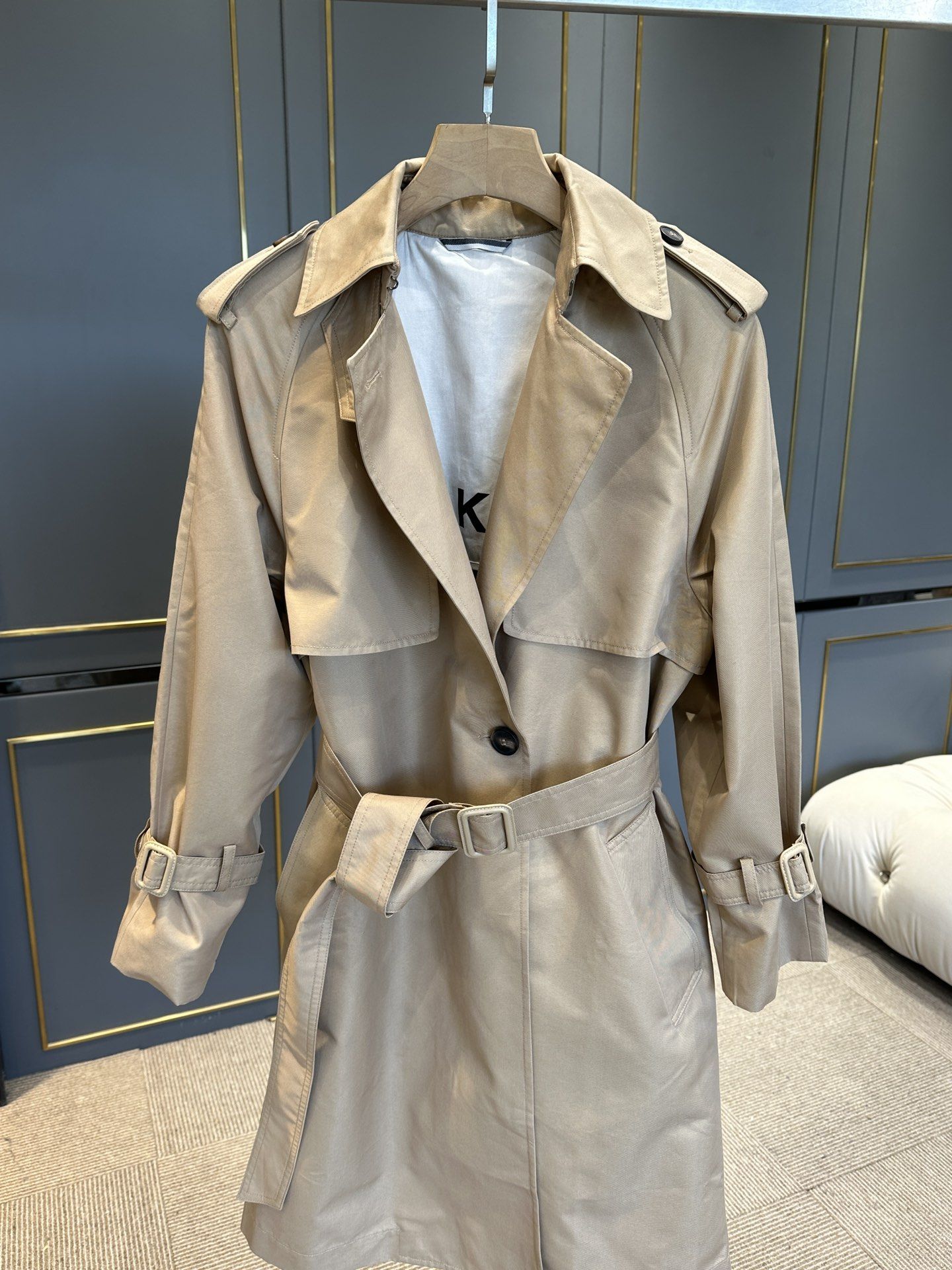 Authentic vintage burberry outlet trench coat