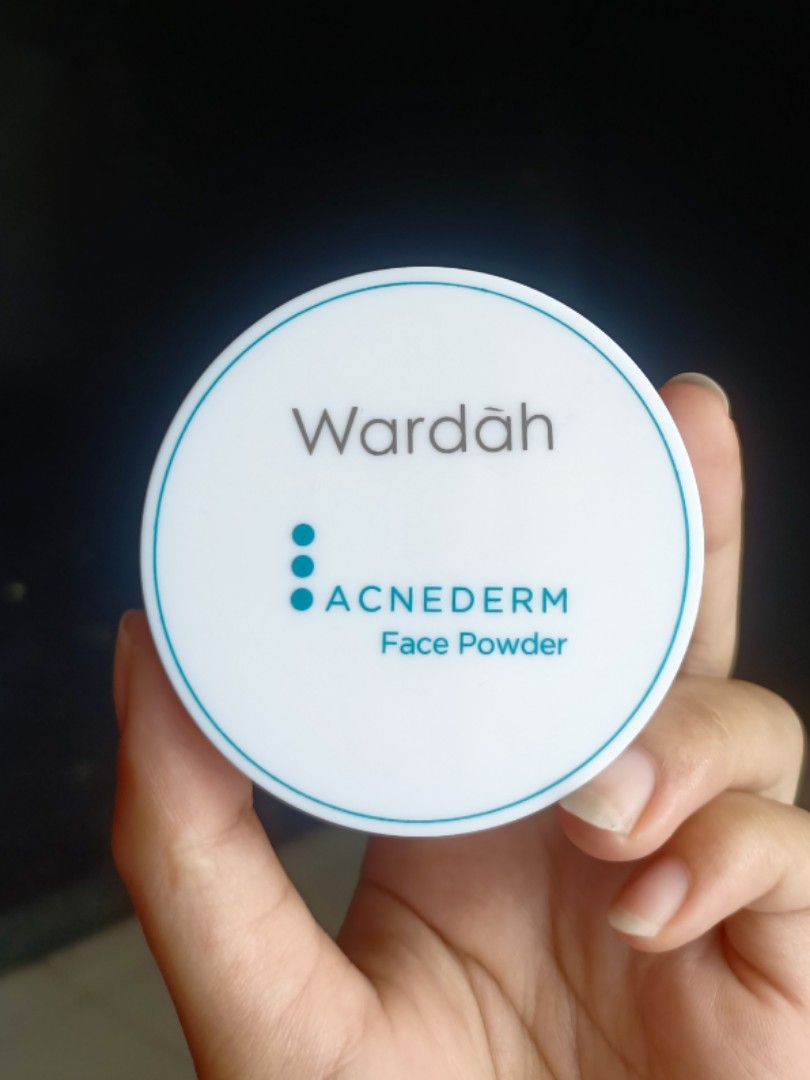 Aroma Bedak Tabur Wardah