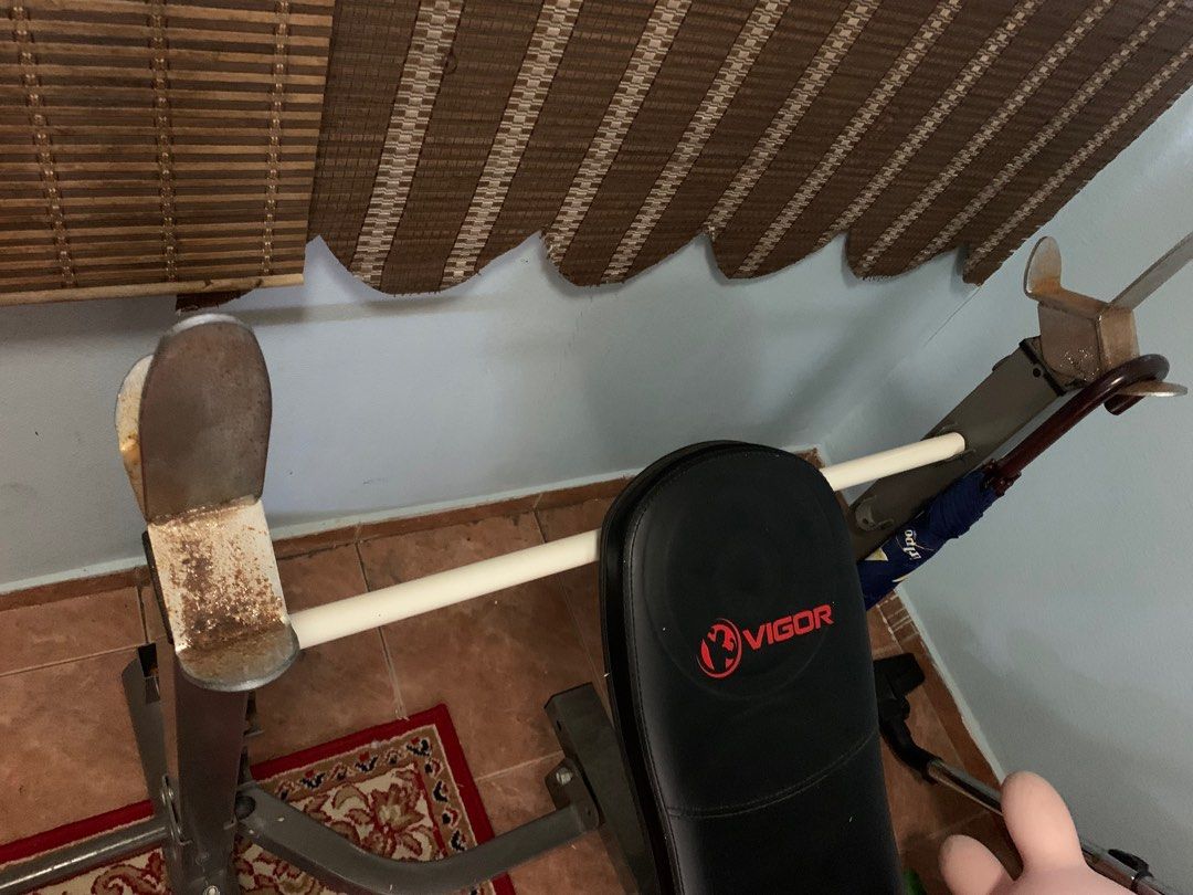 Bench press for sale !! 40, Sports Equipment, Exercise & Fitness