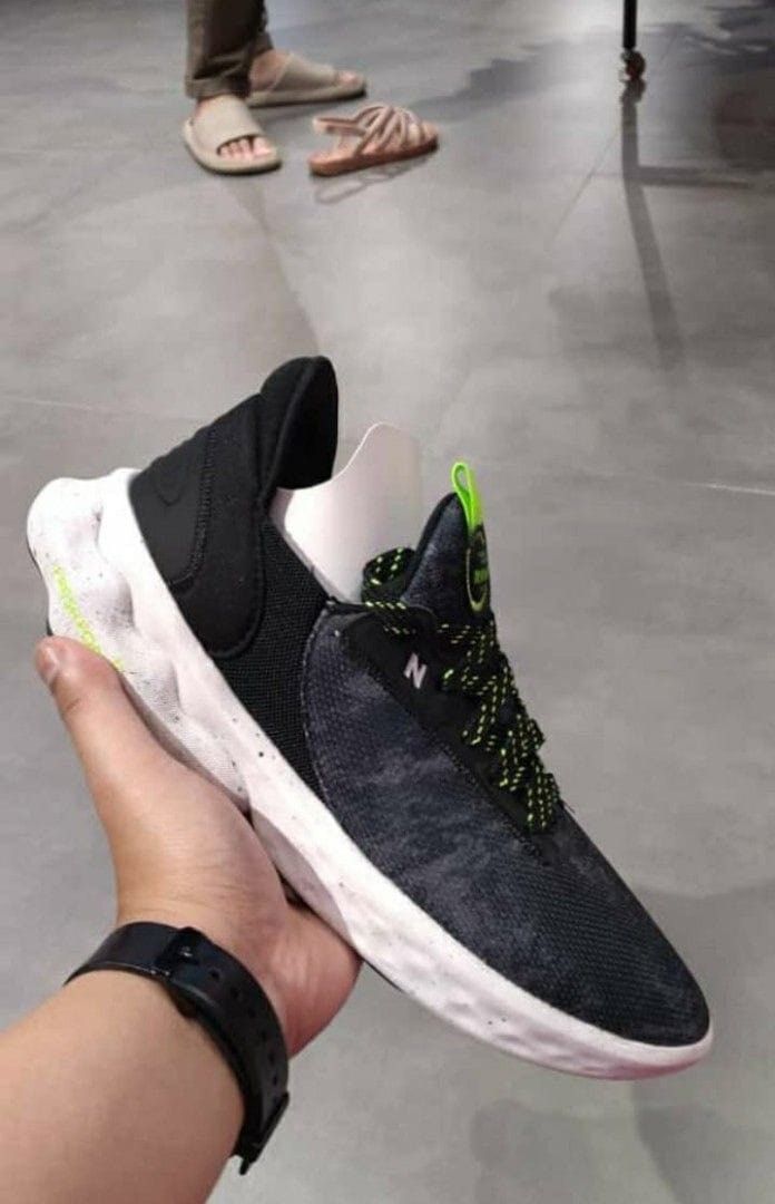 BNIB Sneakers New Balance Fresh Foam X Roav Elite, Fesyen Pria, Sepatu ,  Sneakers di Carousell