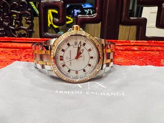 (Category: ) located in . Submitted by ur_avg_seller (Listing ID 1225464834, Image 1). Description: .