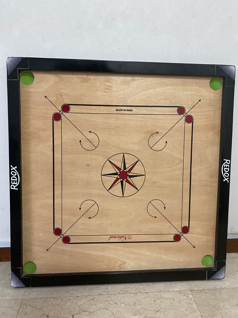Carom board with coins, Sports Equipment, Sports & Games, Billiards