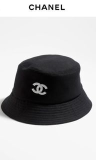 Chanel Bucket Hat In Black