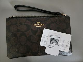 Coach Wallet in Signature Textile Jacquard with Elephant Embroidery,  Women's Fashion, Bags & Wallets, Wallets & Card Holders on Carousell