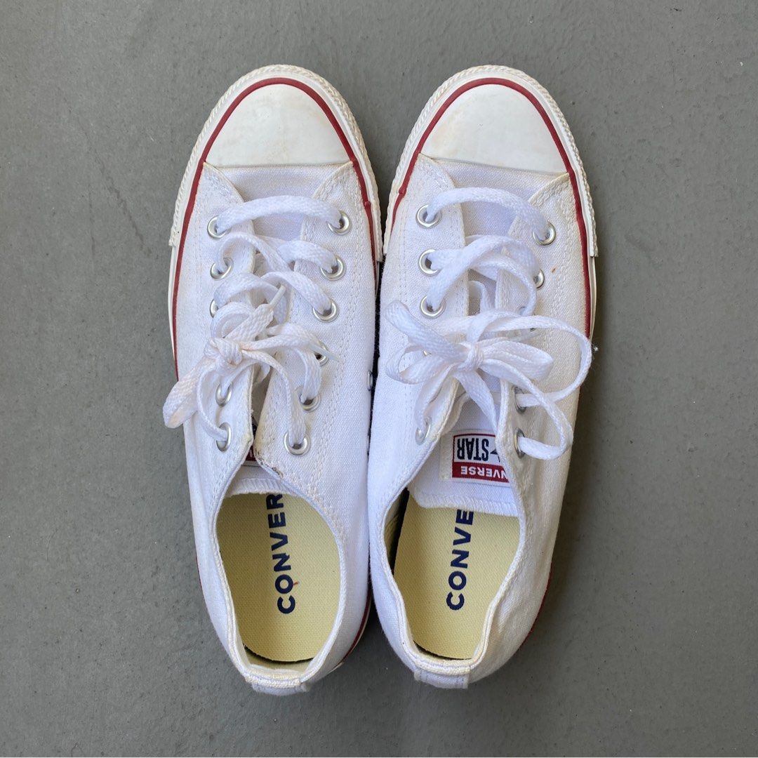 Chuck taylor on sale low white
